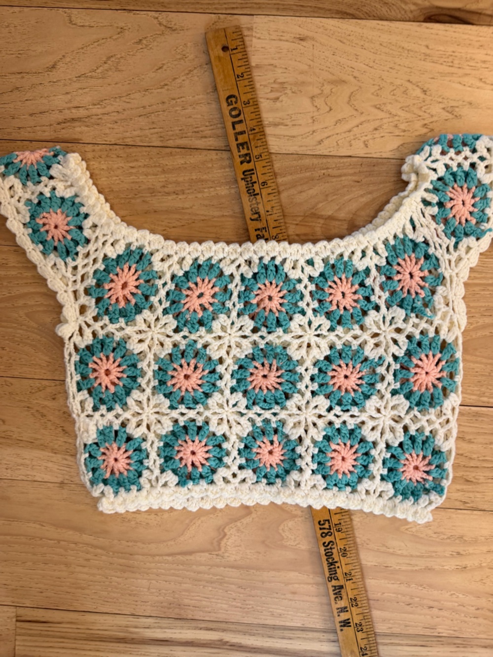 Debut crochet crop top size M/L